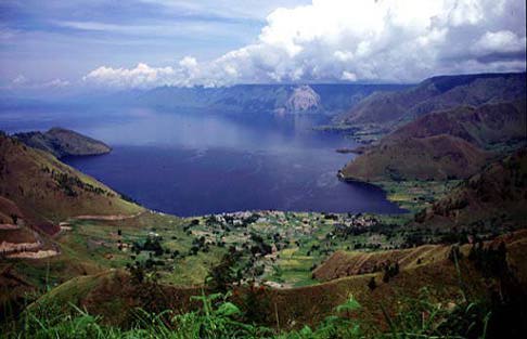 Pretty travel photo of Lake Toba.